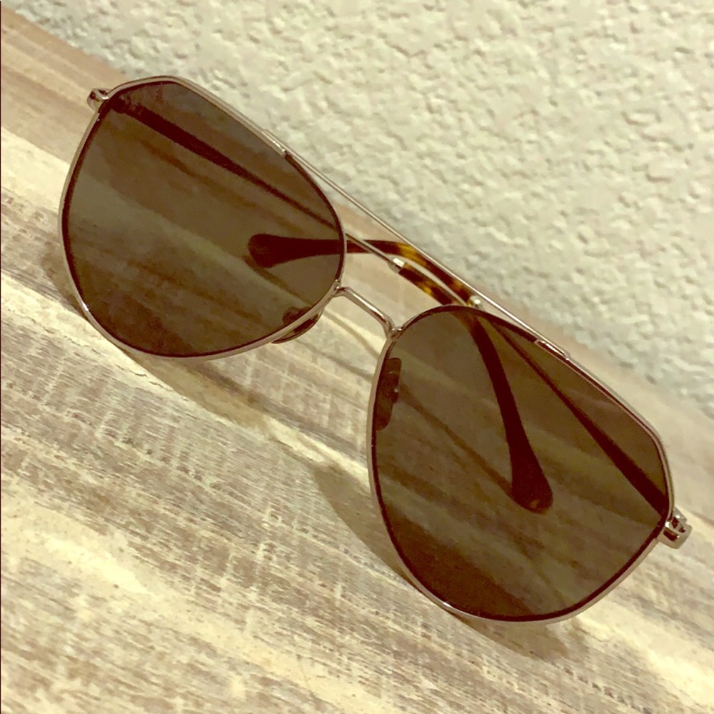 DIFF Dash Light Gunmetal Polarized Lens Sunglasses